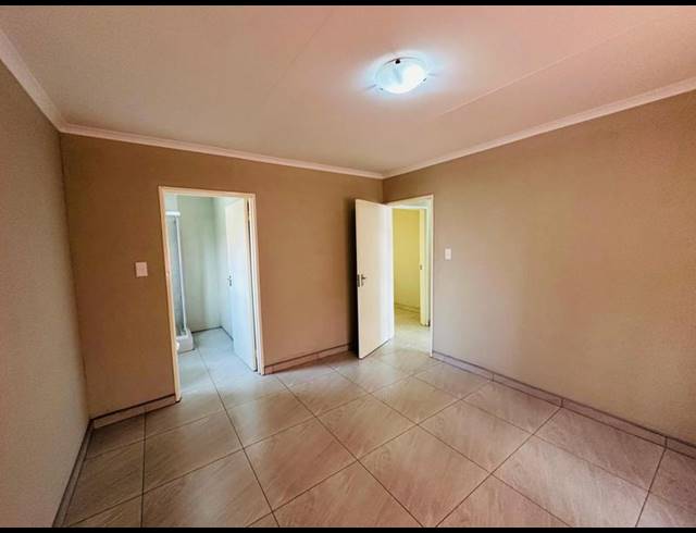 4 BEDROOM HOUSE FOR SALE IN DAWN PARK EXT